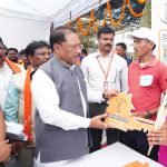 सिलगेर के माड़वी कोसा ने अपने हाथों से बनाया अपना घर, मुख्यमंत्री ने सौंपी खुशियों की चाबी