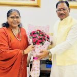 मुख्यमंत्री से राष्ट्रीय पिछड़ा वर्ग आयोग की अध्यक्ष साध्वी निरंजन ज्योति ने की सौजन्य भेंट