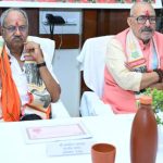 रेशम, खादी और हथकरघा क्षेत्र को नई दिशा, केंद्रीय वस्त्र मंत्री ने दिए महत्वपूर्ण निर्देश