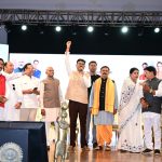 राष्ट्रीय हथकरघा दिवस पर प्रदेश स्तरीय बुनकर सम्मेलन एवं स्वदेशी प्रदर्शनी में शामिल हुए वित्त मंत्री ओपी चौधरी