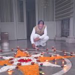 प्रधानमंत्री नरेंद्र मोदी के जन्मदिवस पर मुख्यमंत्री ने अपने निवास पर जलाया ‘आशीर्वाद का दीया’