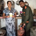 धुएं के चुभते अंधेरे से स्वाभिमान की रोशनी तक